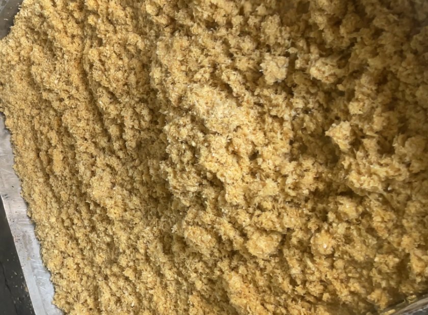 玉米皮螺旋压榨机处理视频